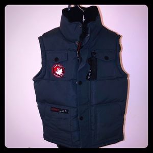 Canada weather gear vest